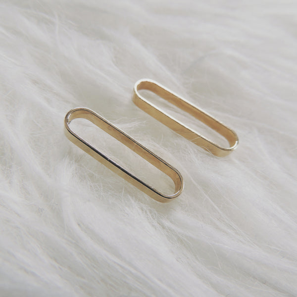 Elongated Studs