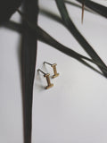 I Initial Studs