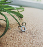 O Initial Studs